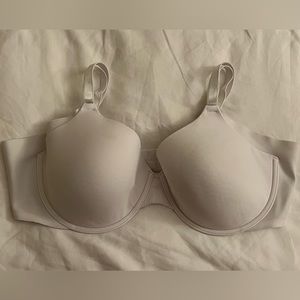 🖤Olga Women’s “No Side Effects” Underwire Bra